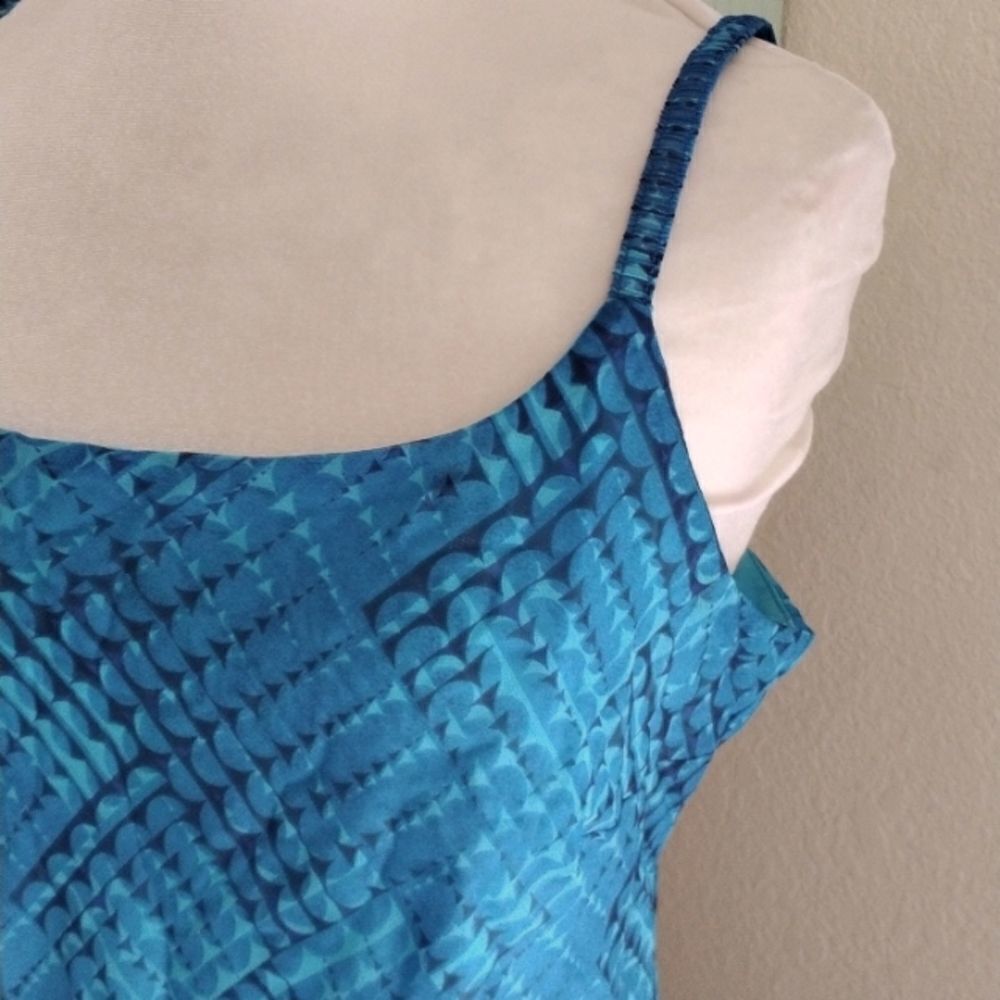 Meghan Matthews Sheer Summer Dress - Picture 4 of 10